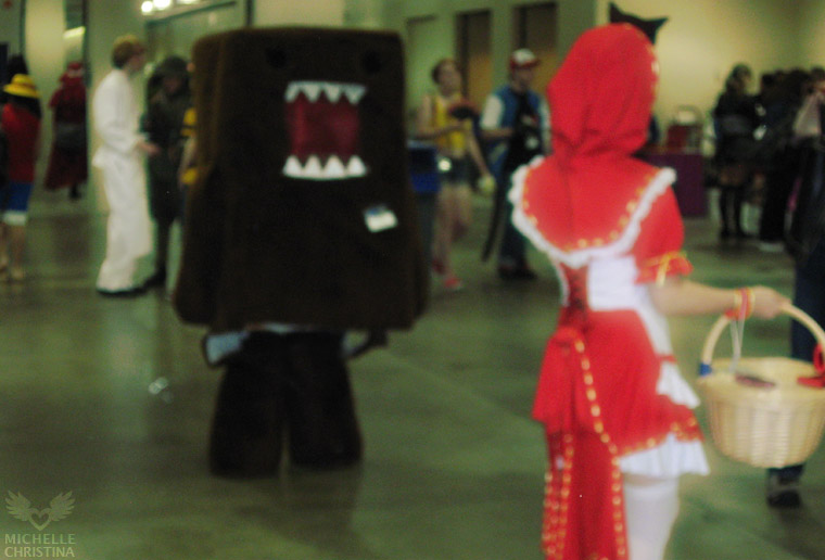 anime boston 2011 - domo versus red riding hood cosplay